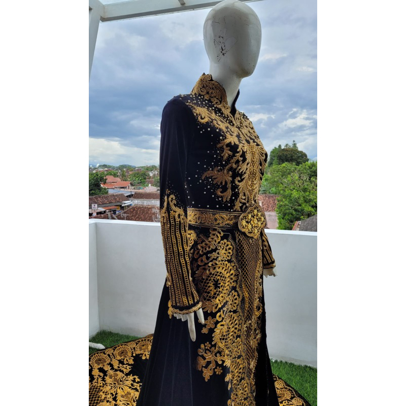 kebaya pengantin bludru/gaun pengantin