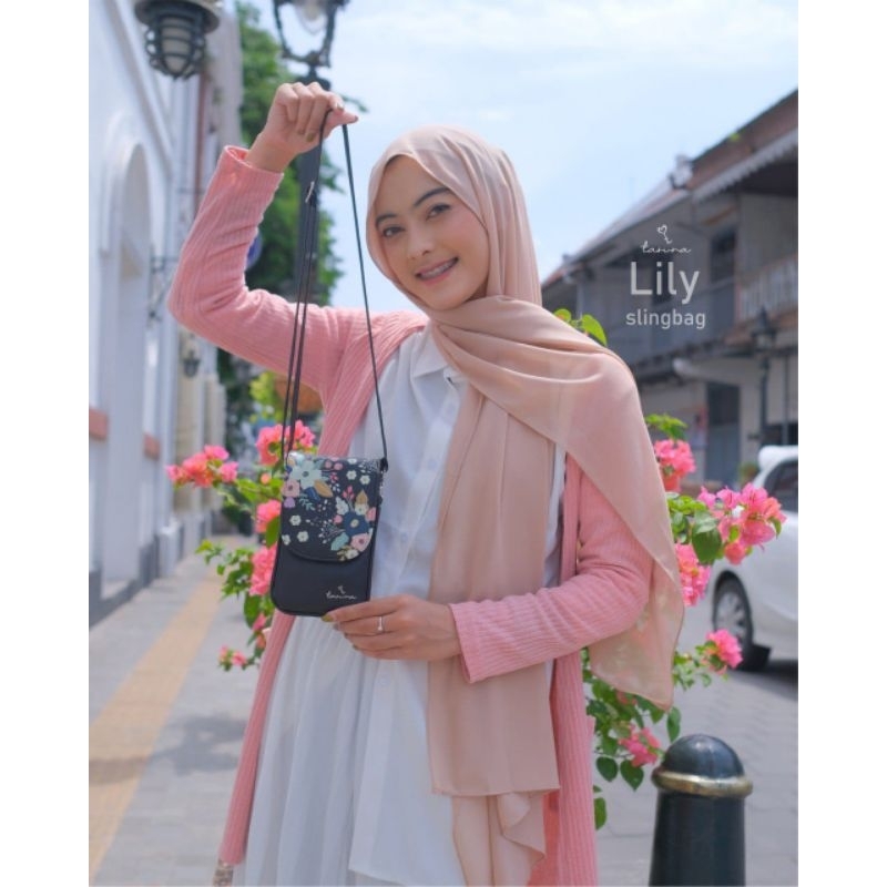 lily slingbag by tas una