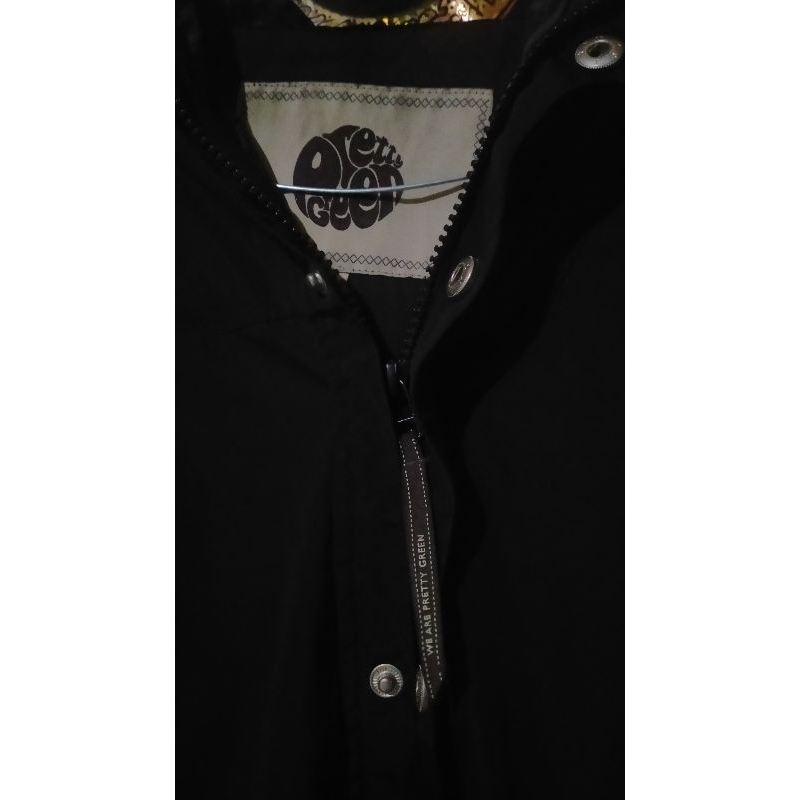 pretty green ridlle jacket (black)