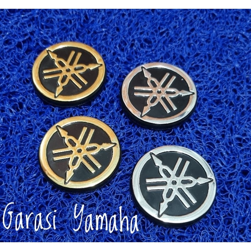 Emblem tameng depan nouvo z dan lele gold atau silver logo garputala emblem depan nouvo