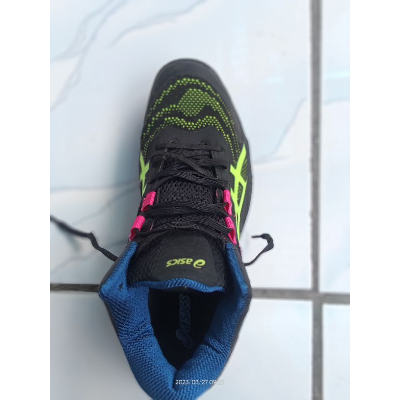 sepatu bekas merk asics