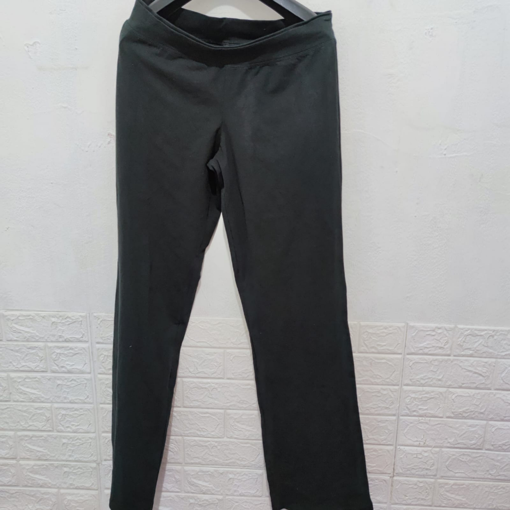 CELANA CHAMPION ORIGINAL 100%