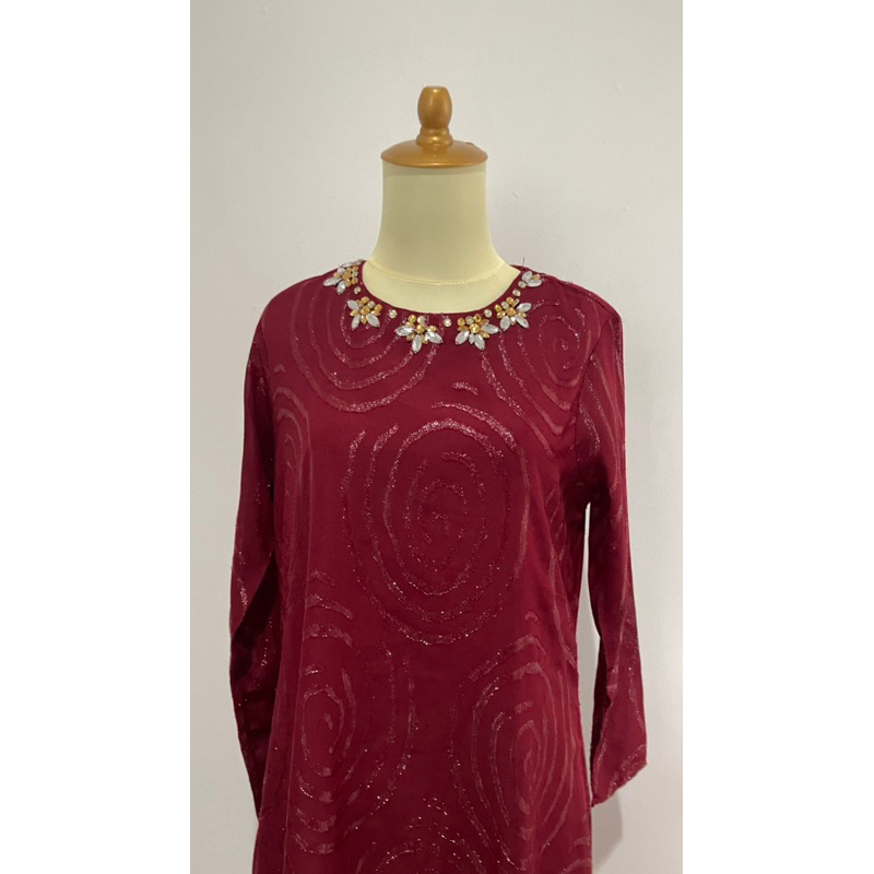 Preloved Dress Kaftan Baju Lebaran Merah Manik