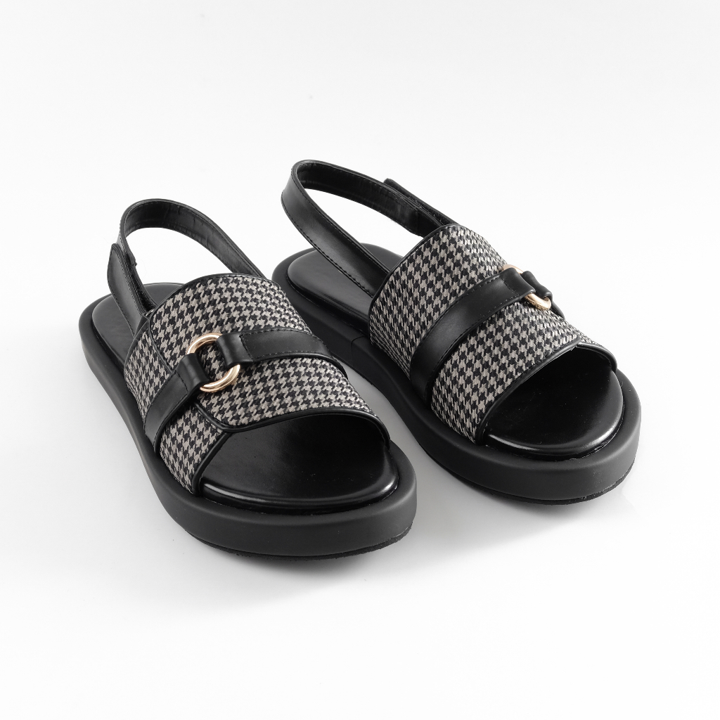 Sandal Wanita - Gianina / Laura Black Platform Sandals