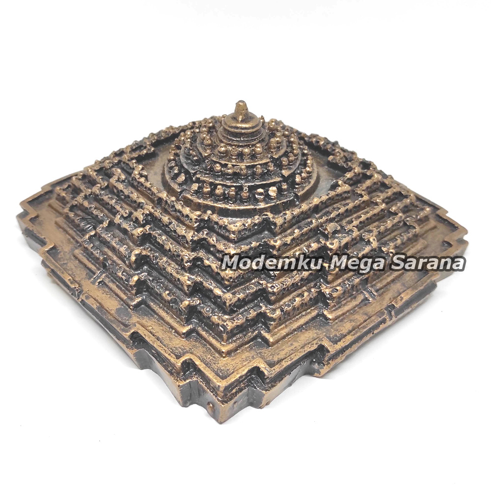 Miniatur Candi Borobudur Fiberglass 18x18x8cm