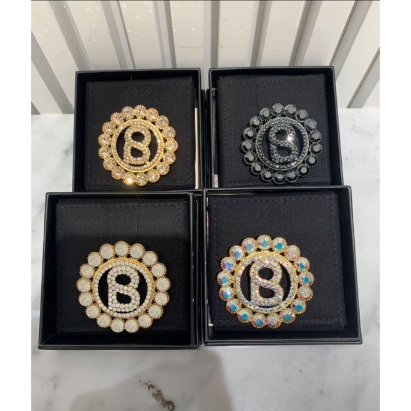 Buttonscarves Brooch Bros Al Qasr AlQasr Al-Qasr Sara Signature Myta Siera Luxe Petite