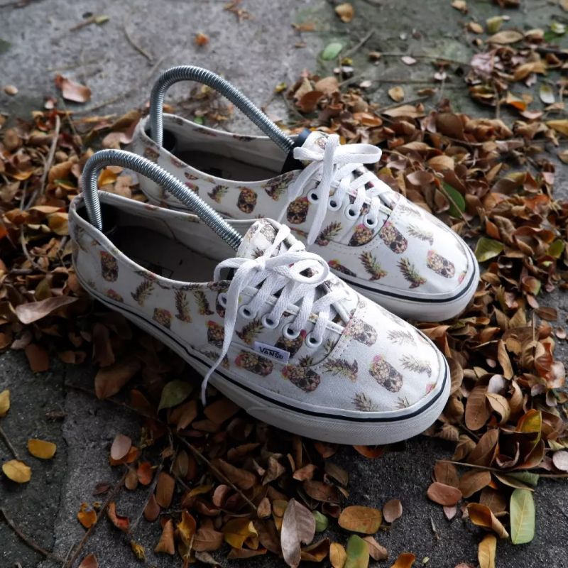 SEPATU VANS AUTHENTIC MOTIF SKULL SECOND ORIGINAL (Size 40)