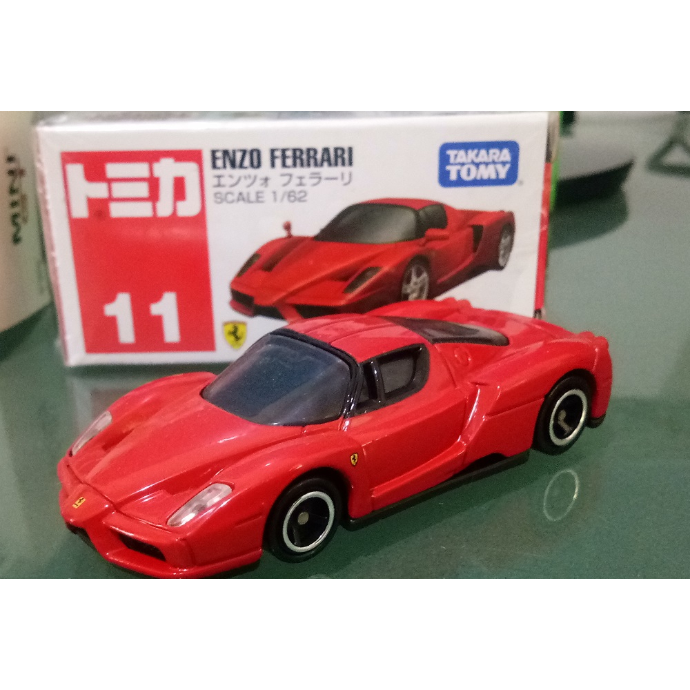 Tomica 11 Enzo Ferrari
