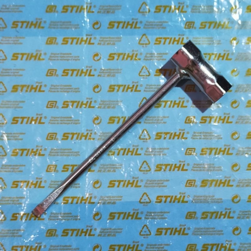 Kunci busi stihl untk mesin chain saw stihl MS-070  original stihl