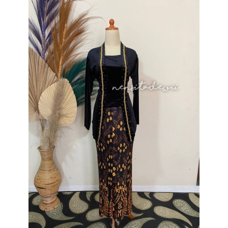 [1 SET] Kebaya Parel + Rok Plisket / Banyak Pilihan Motif