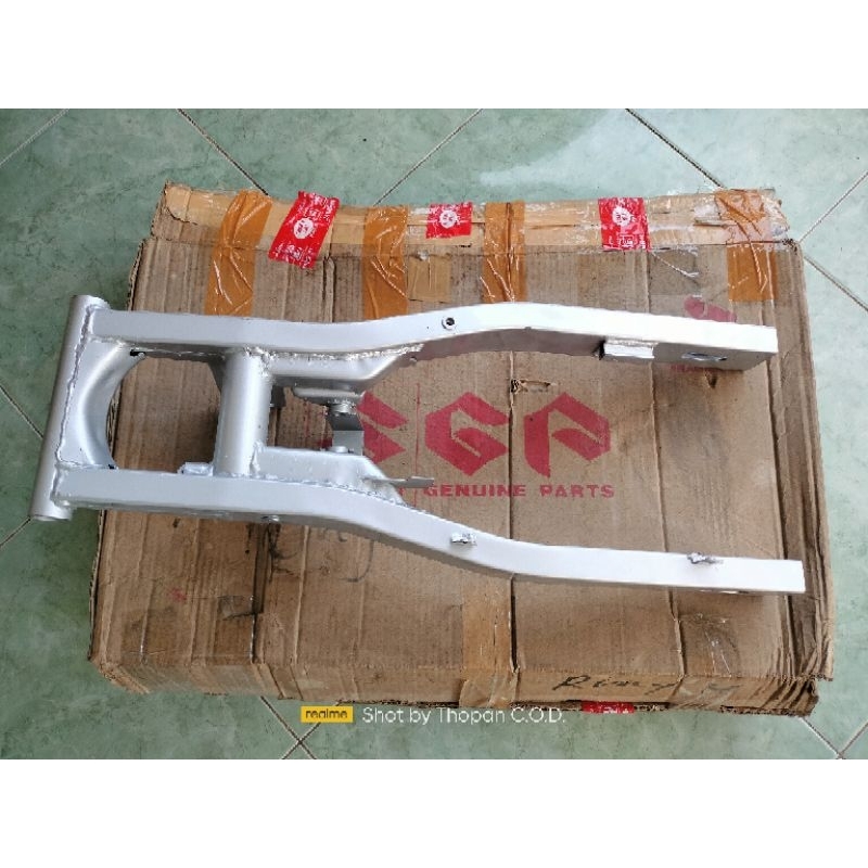 SWING ARM SATRIA 2TAK HIU LUMBA DOUBLE DISK NEW ORIGINAL SGP NOS