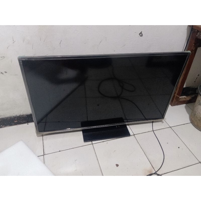 Tv LED Sharp 39 inch original no minus