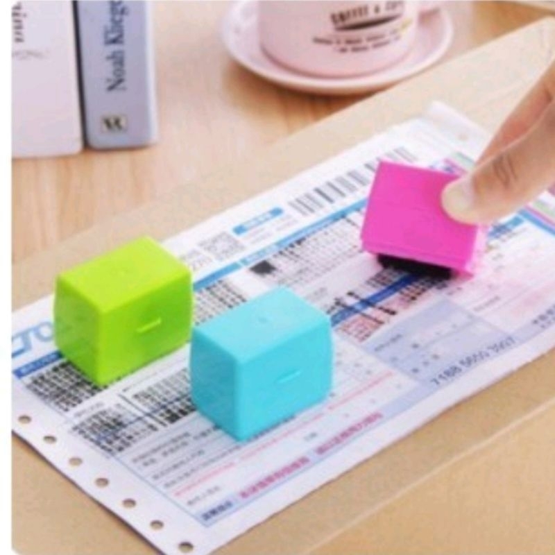 

KYUKA Stamp Roller - Stempel Penghapus Alamat Resi