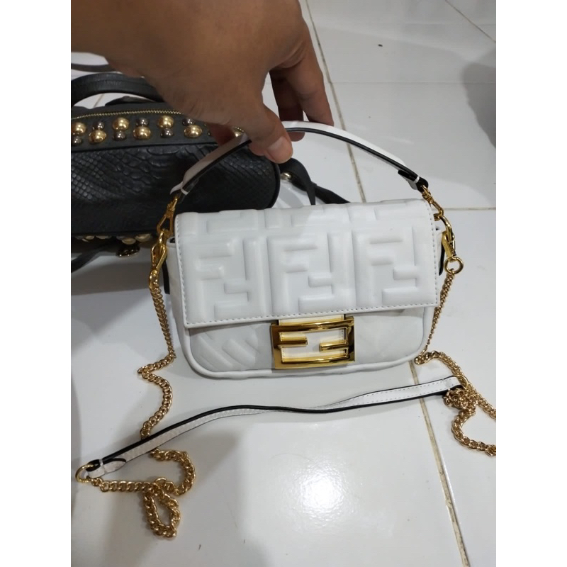 Tas fendiy mini white