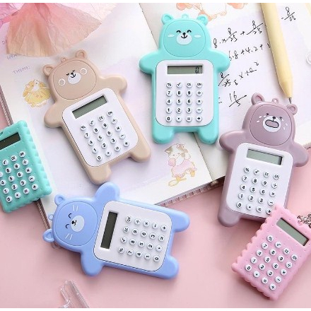

Kalkulator Mini Motif Beruang 8 Digit Tombol Karet C325 Bear Calculator Travel Mini Portable Sekolah Stationary Import
