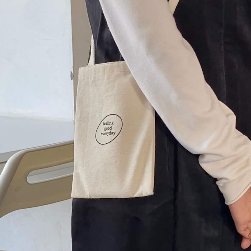 Yumi Mini Sling Bag Tas Selempang Wanita Kanvas Mini Casual Simpel Aesthetic Travel Phone