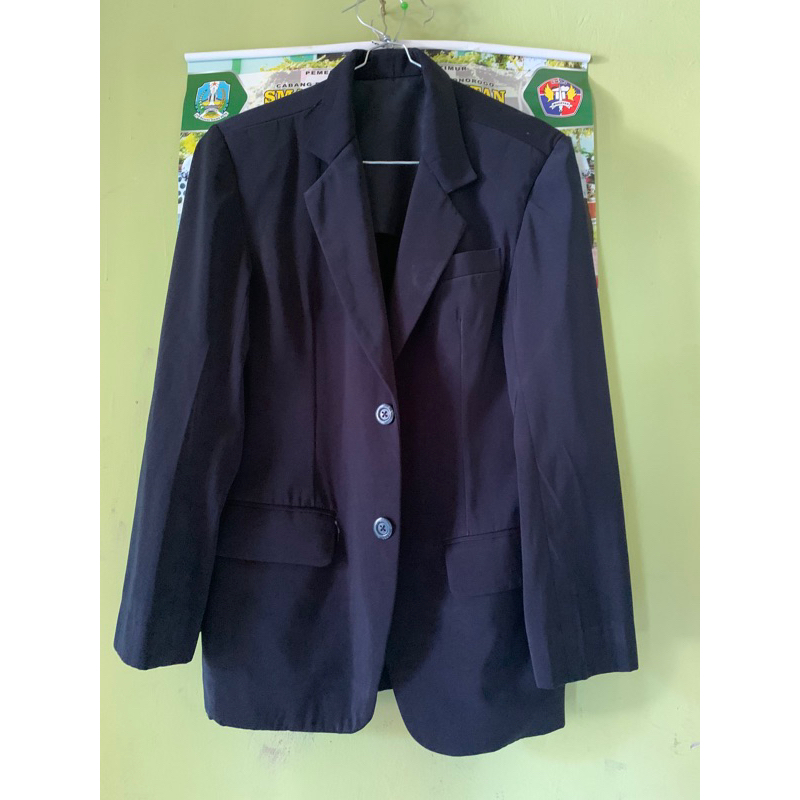 Preloved almamater (warna navy gelap)