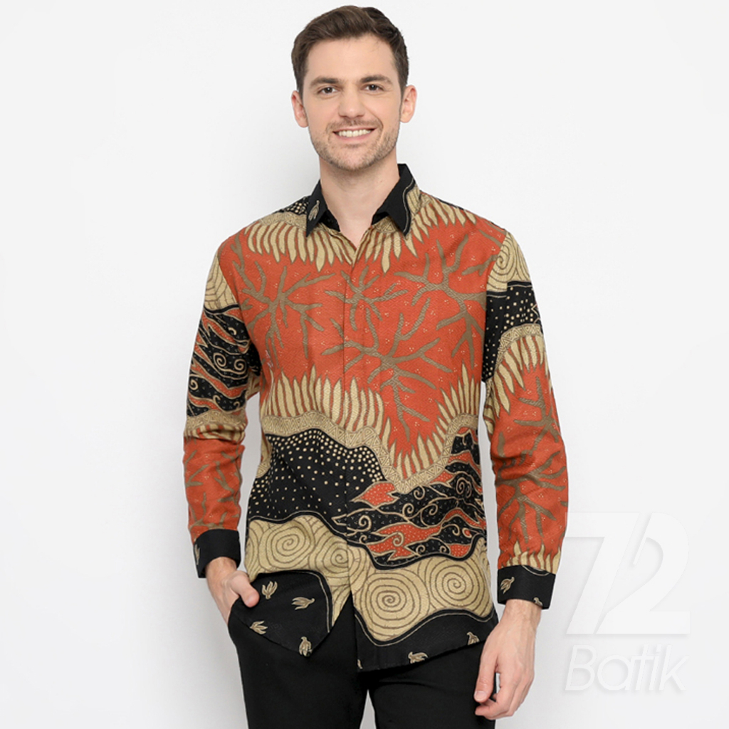 KEMEJA BATIK PRIA LENGAN PANJANG Kemeja Dobby Slimfit Motif Jagad Lapis Warna Hitam Orange 722398 Cap 72 - Baju Kemeja Atasan Pakaian Setelan Batik Pria Cowok Laki Laki Remaja Keluarga Kantor Lengan Panjang Modern Slimfit Slim Fit Premium Kekinian