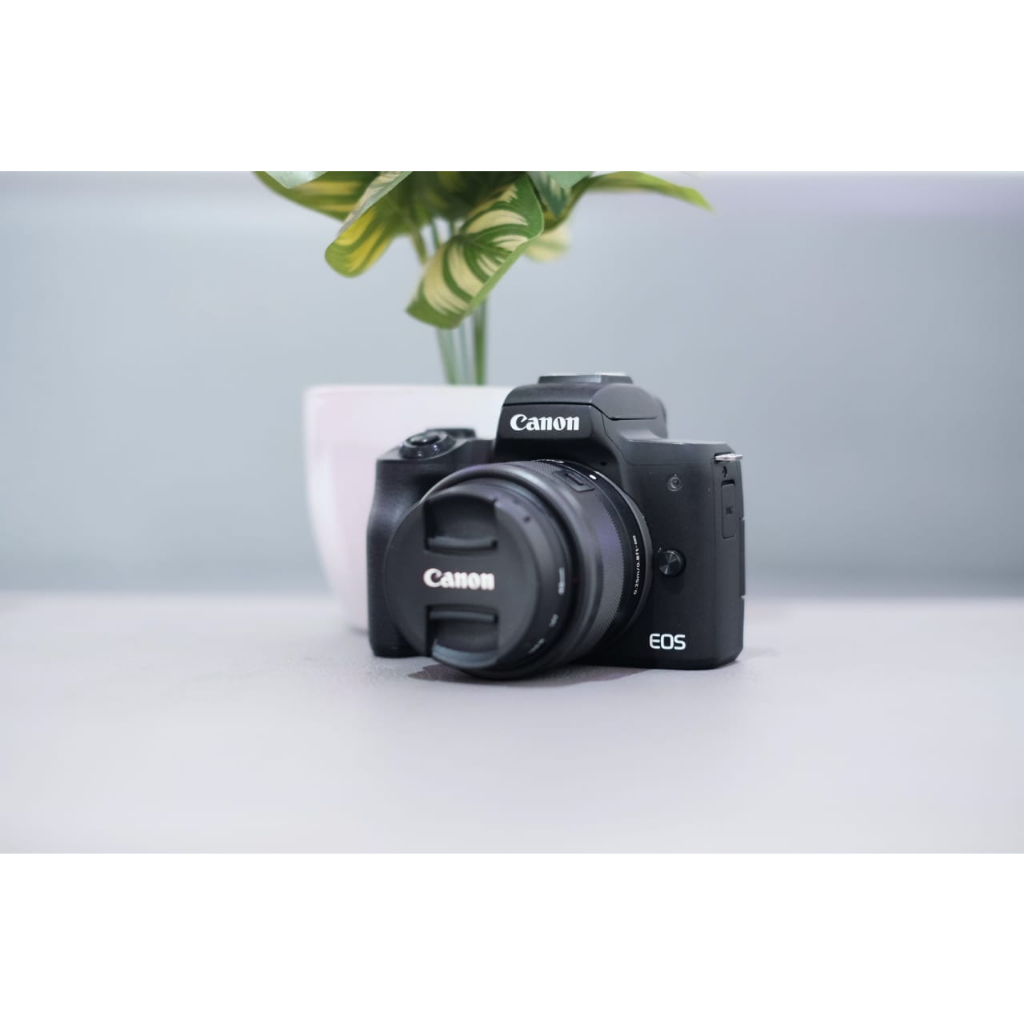 kamera mirrorless canon eos m50 sama lensa kit 15-45mm wifi second mulus termurah