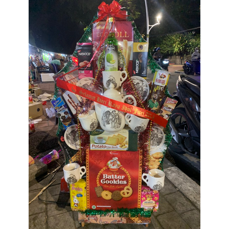 

Parcel Kue M Special Lebaran, Termurah Only Jabodetabek, Free Kartu Ucapan