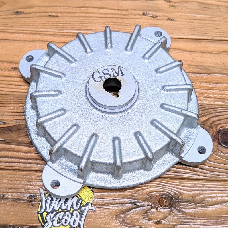 TROMOL DEPAN VESPA RING 8 VESPA SUPER STRADA