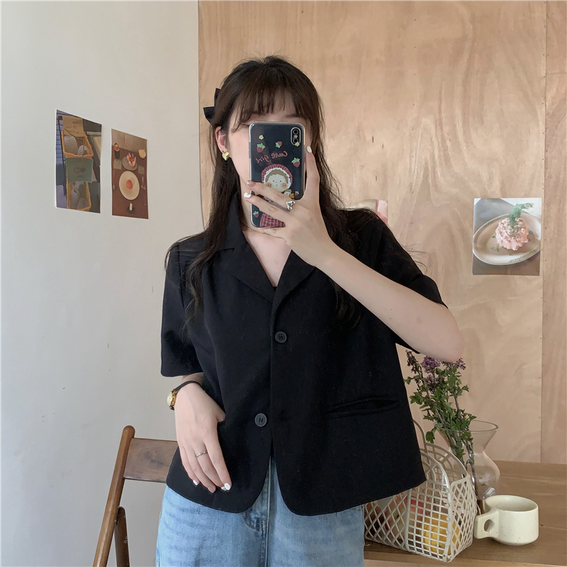 Blazer Crop Wanita Korean Style Blezer Lengan Pendek Hitam Outer Polos