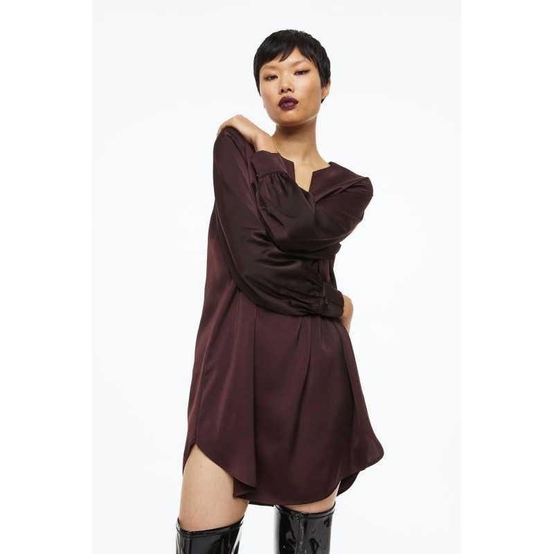 Hm satin Vneck dress