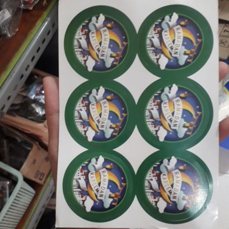 

Stiker Toples Ramadan Kareem Motif bulat (per lembar)