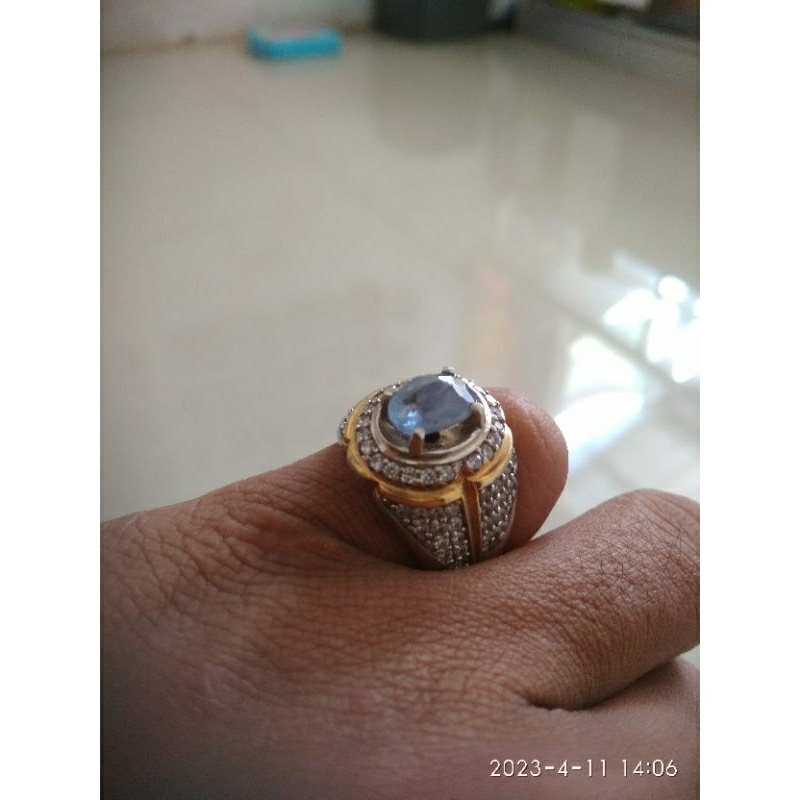 Blue safir Srilanka light blue