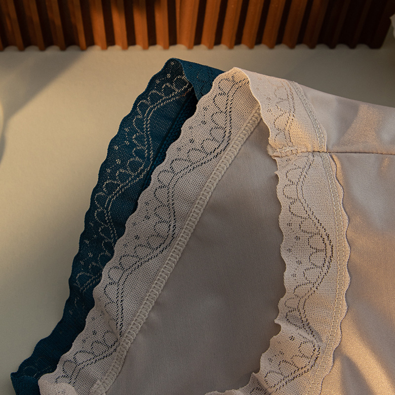 Celana Dalam Sexy Halus Lembut Satin Berkualitas Celana Dalam Wanita 3C257-