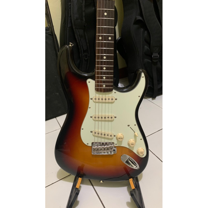 Fender Stratocaster Natural | Fender Jepang