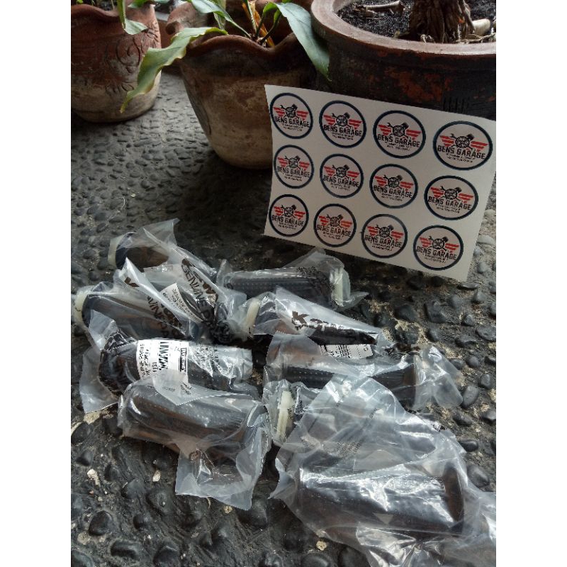 HANDGRIP KAWASAKI KAZE ORIGINAL BARU KAWASAKI GENUINE PART