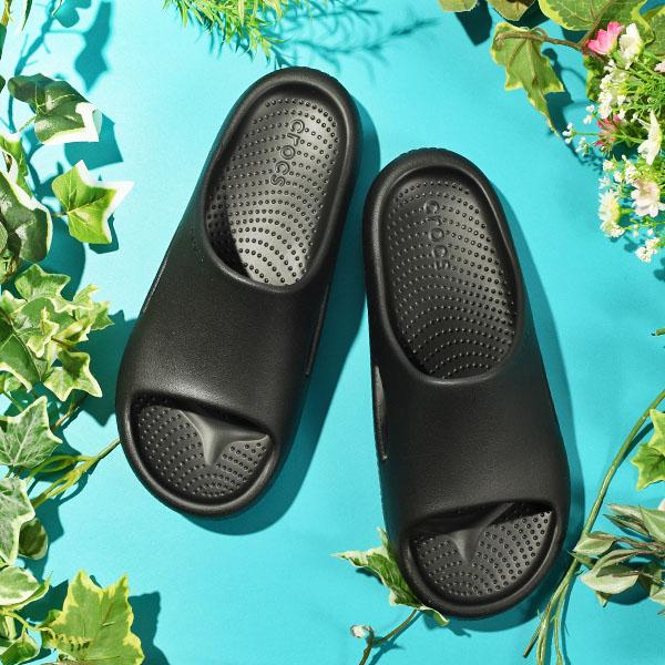 Crocs / Sandal Crocs / Crocs Mellow Slide / Crocs Slide / Sandal / Sandal Slide / Crocs Original / Selop Pria / Selop Wanita / Sandal Selop / Crocs Selop / Crocs Slide / Mellow Slide / Sandal Rumah / Sandal Pria / Sandal Wanita / Crocs Pria / Crocs Wanita