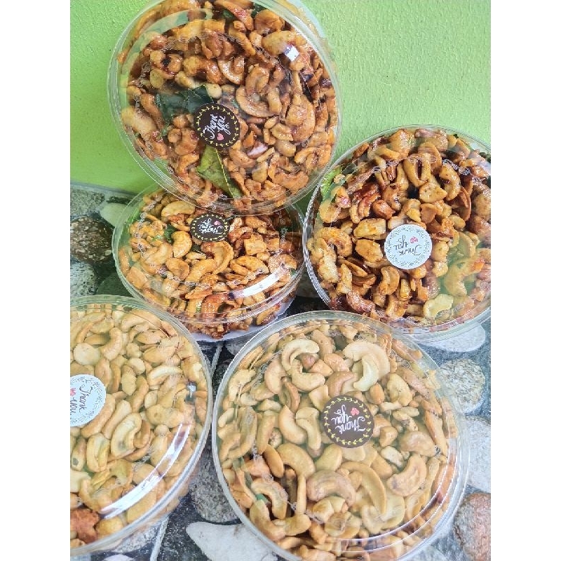 

Kacang mete belah 270gram