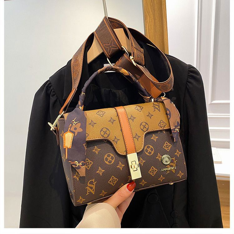 201918 Handbag Cewek Foxjazz Tas Selempang Wanita Import Slingbag Cewe Impor Sling Hand Bag Slempang LT2185 CR7901 BQ3571 JT042 GT1994 EL5731