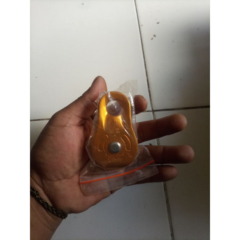 PETZL Fixe Pulley, Pulley fix