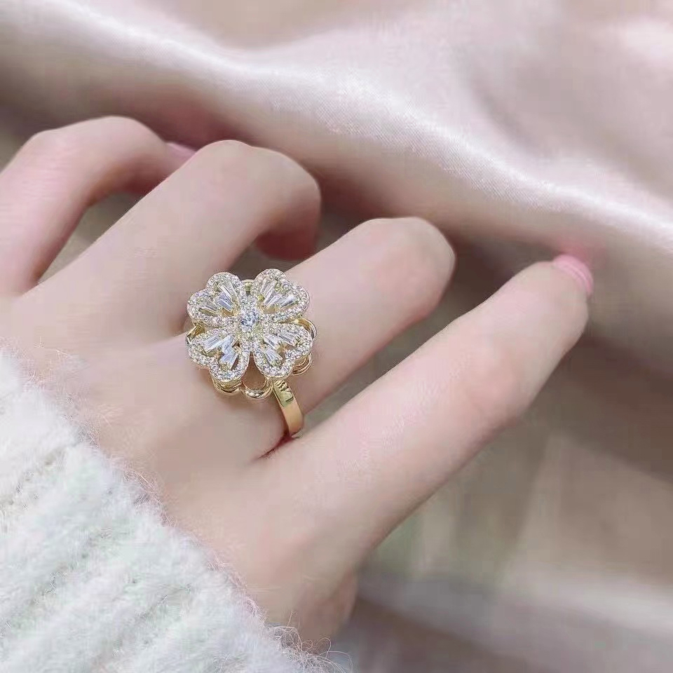 AZ267 【COD】 Cincin Titanium Mewah Cincin Yang Bisa Memutar Bunga Aksesoris Wanita Korea