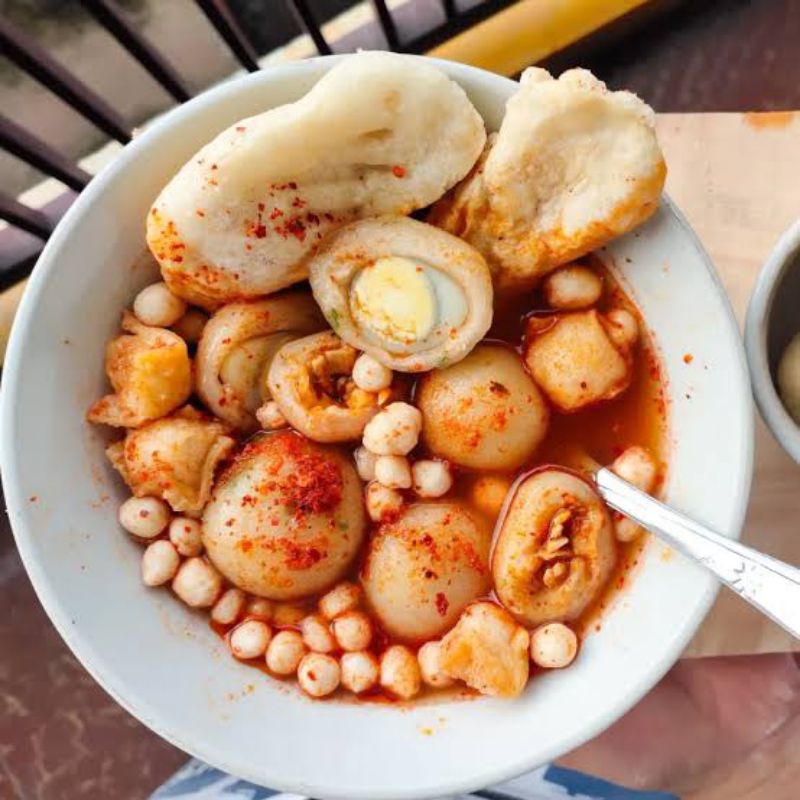 

kens Bakso Aci Telur Puyuh porsi jumbo