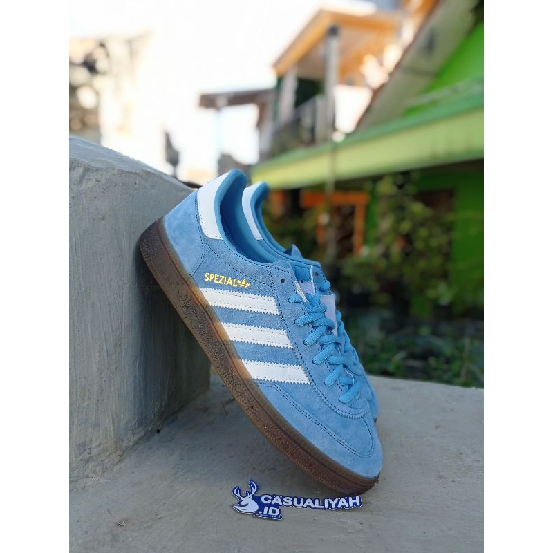 Adidas Spezial blue ice