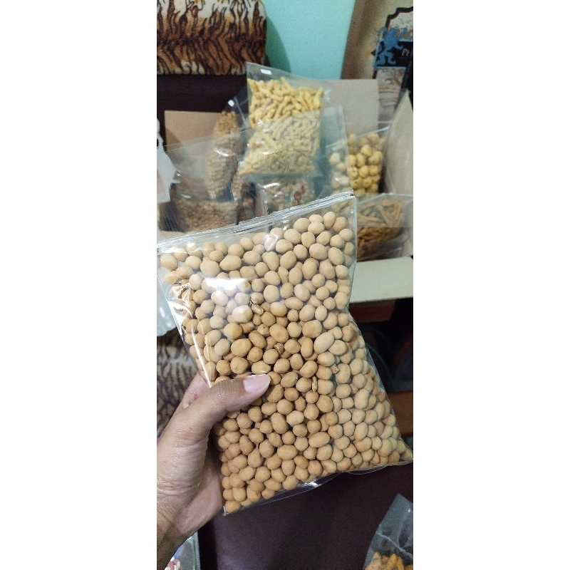 

kacang atom