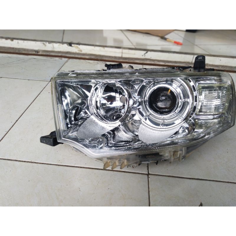 headlamp lampu depan mitshubisi pajero dakar