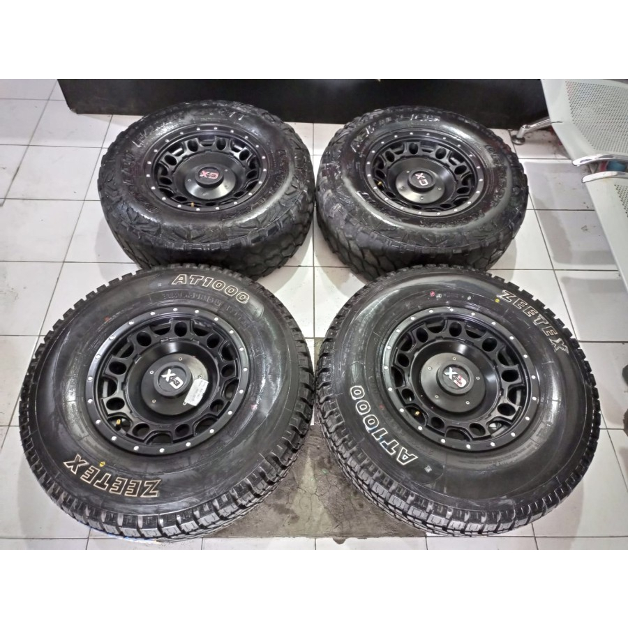 Velg Mobil Bekas Ring 15 KMC R15X8 Lubang 6 ET18 BAN 31X10,5 R15