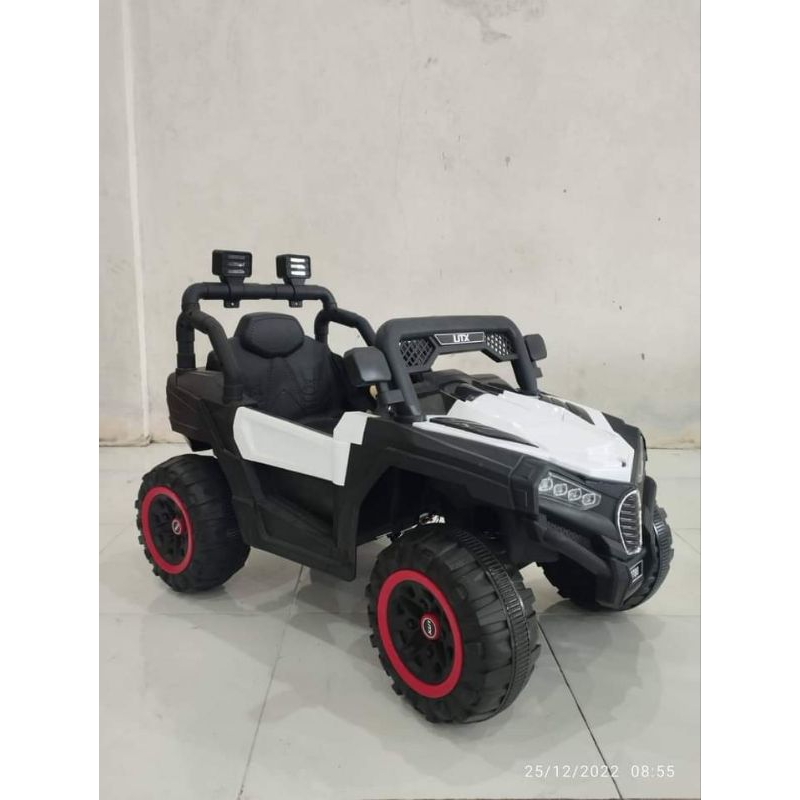 Mobil aki anak Jeep UTV BAN KARET