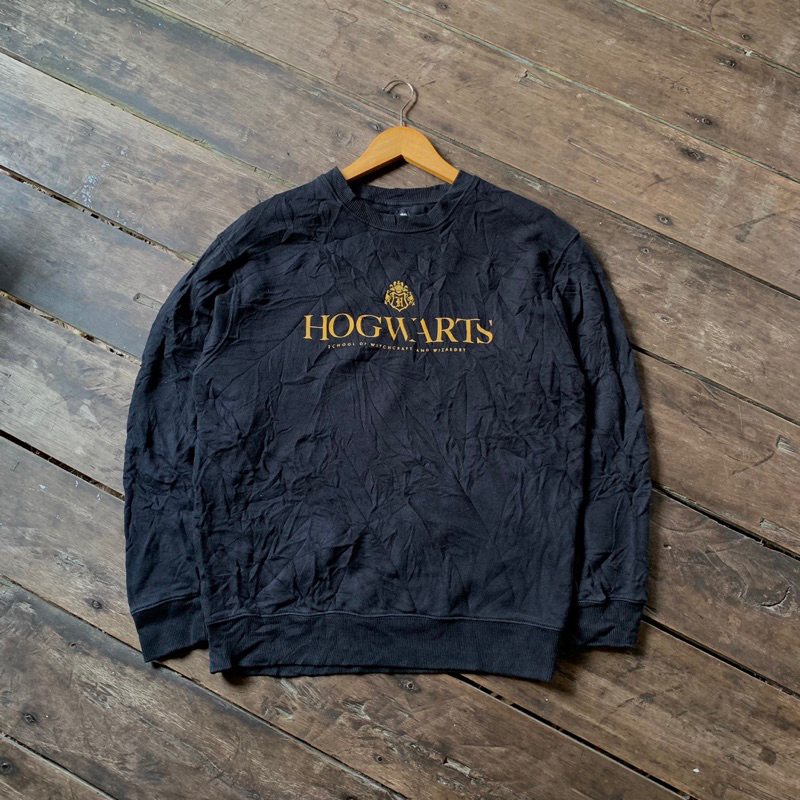 CREWNECK GRAPHIC TEE x HARRY POTTER