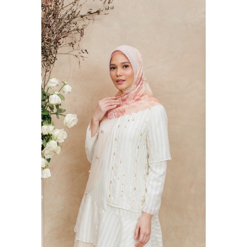 Jeumpa Scarf Blush by Wearingklamby (Preloved)