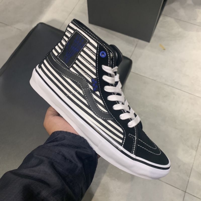 VANS SK8 HI DECON SKATE x BREANA GEERING BLACK WHITE