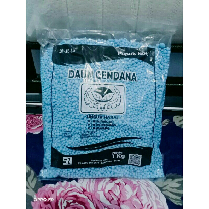 Pupuk NPK 16 16 16 DAUN CENDANA ISI 1 KG