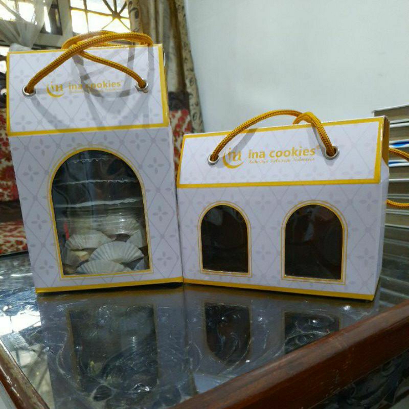 

Gable box (hampers)