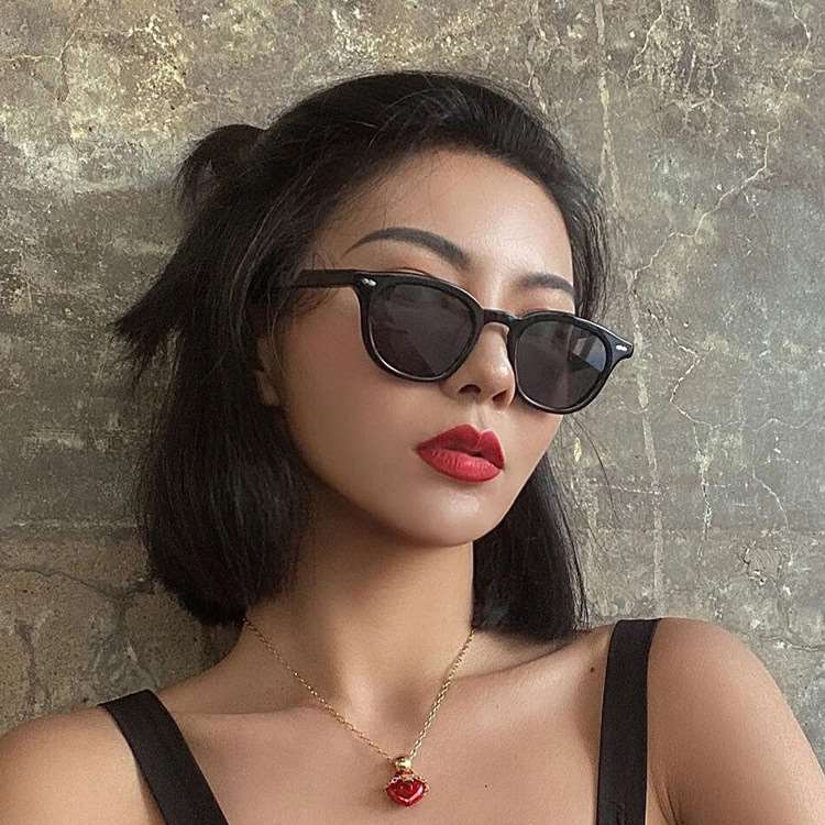COD❤️Kacamata Hitam Wanita Korea Aviator Retro Warna Warni Frame Besar Sunglasses Korean Fashion UV Untuk Pria