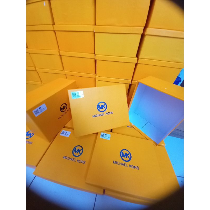 

kardus box tas mk uk 27 x 20 x 11